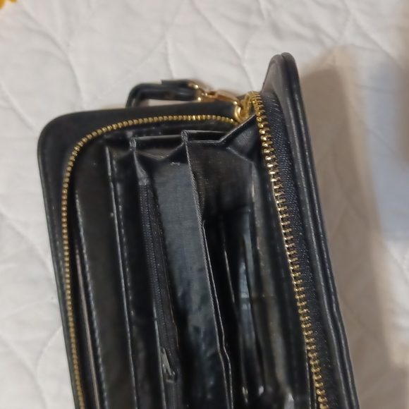 Wallet - Picture 3 of 6